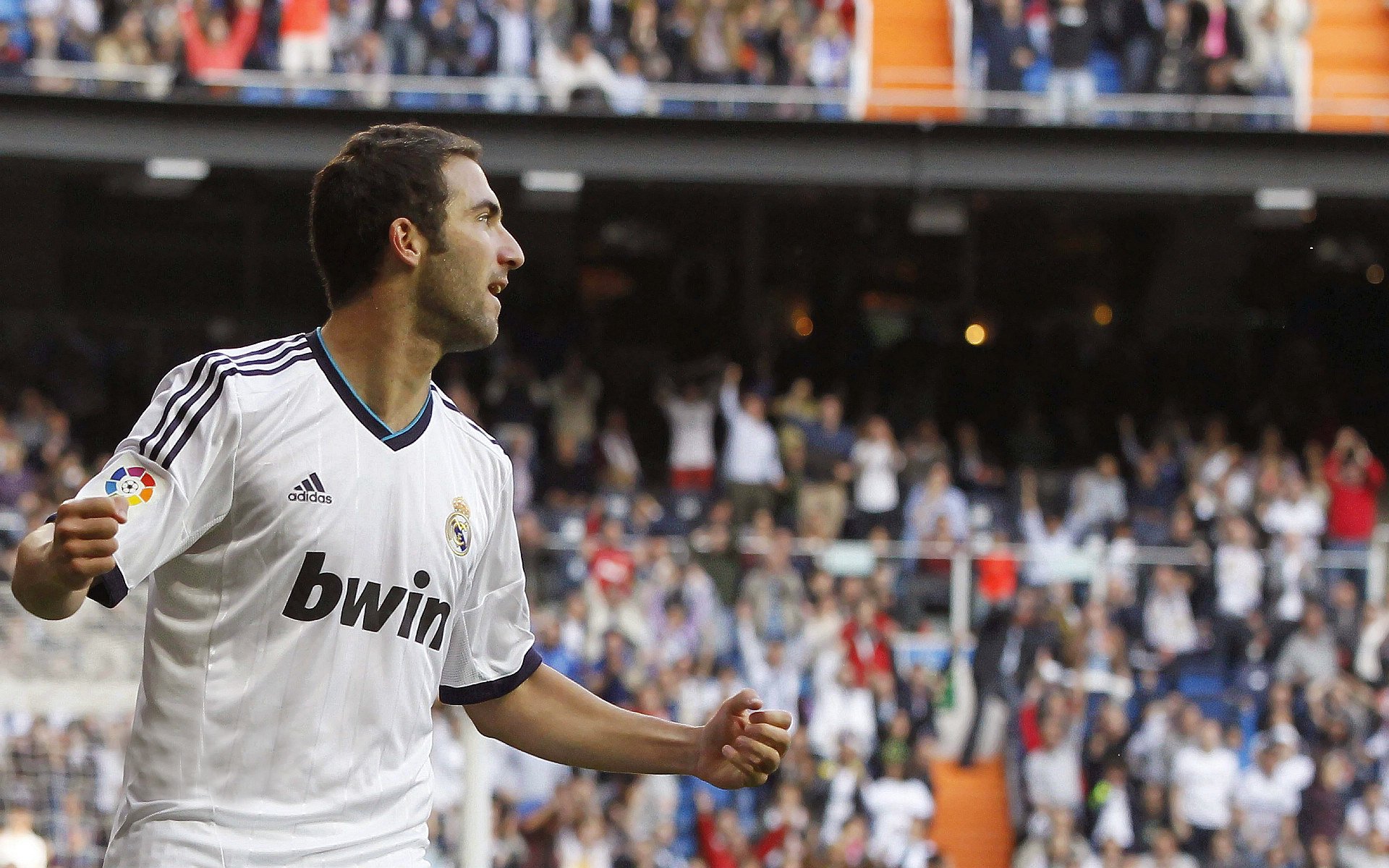 俱乐部在青训基地发现潜力新星并予以重点培养,俱乐部青训条件